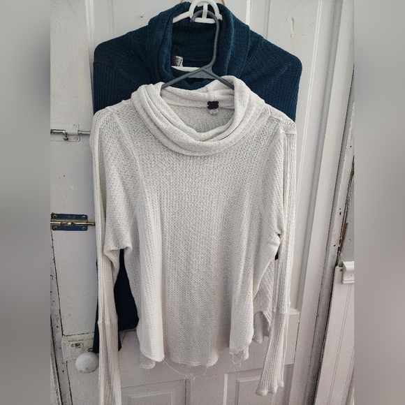 Free People Sweaters - 👸 Free People We the People collection thermal cowl neck tunic set of 2 size S